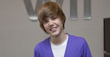 Resurfaced videos show the 'disturbing' way Justin Bieber was treated as a child star