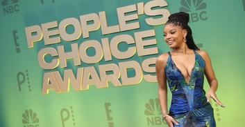 The hottest looks from the 2024 People’s Choice Awards