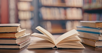 Best-selling author announces her own death to fans: 'I've sadly died'