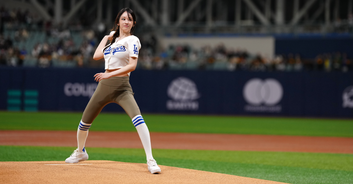 Jeon Jong-seo's Instagram followers skyrocket after 'distracting' Dodgers with first pitch