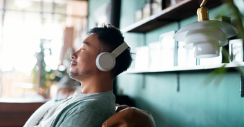 Study suggests that if listening to music gives you goosebumps, you may have a unique brain