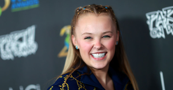 JoJo Siwa's dramatic new look has everyone saying the same thing