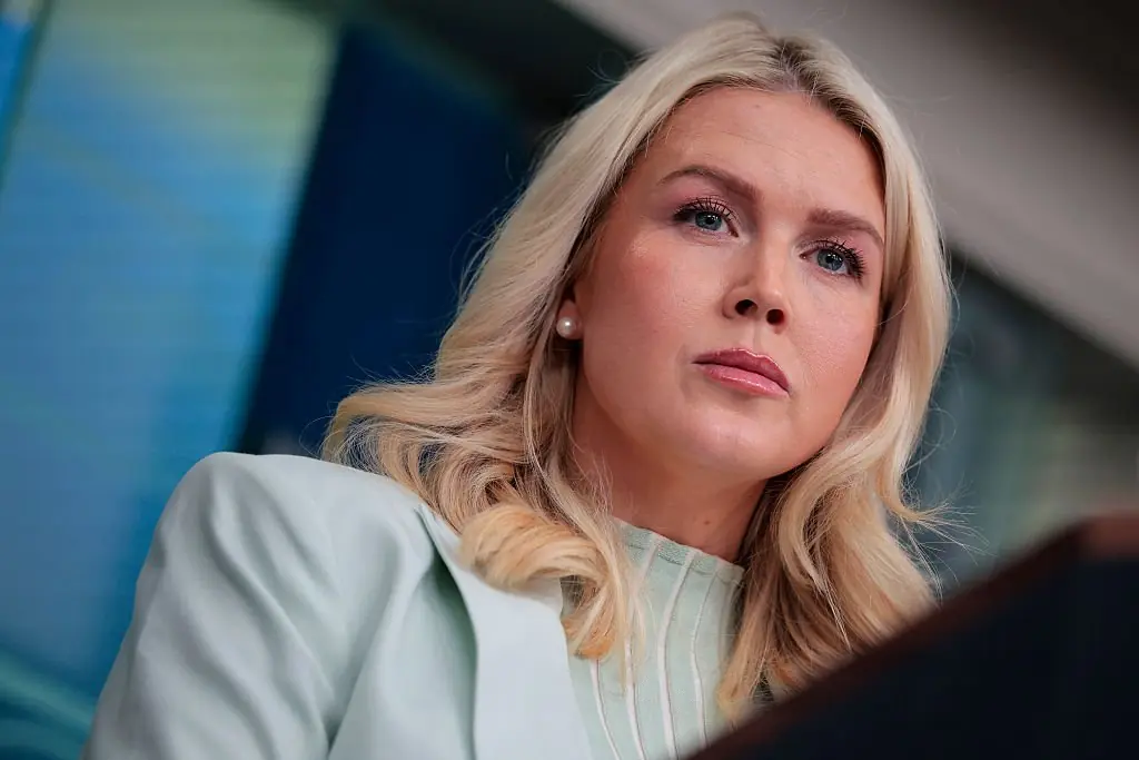 Karoline Leavitt shared a bold statement regarding peace talks with Iran. Credit: Chip Somodevilla/Getty Images