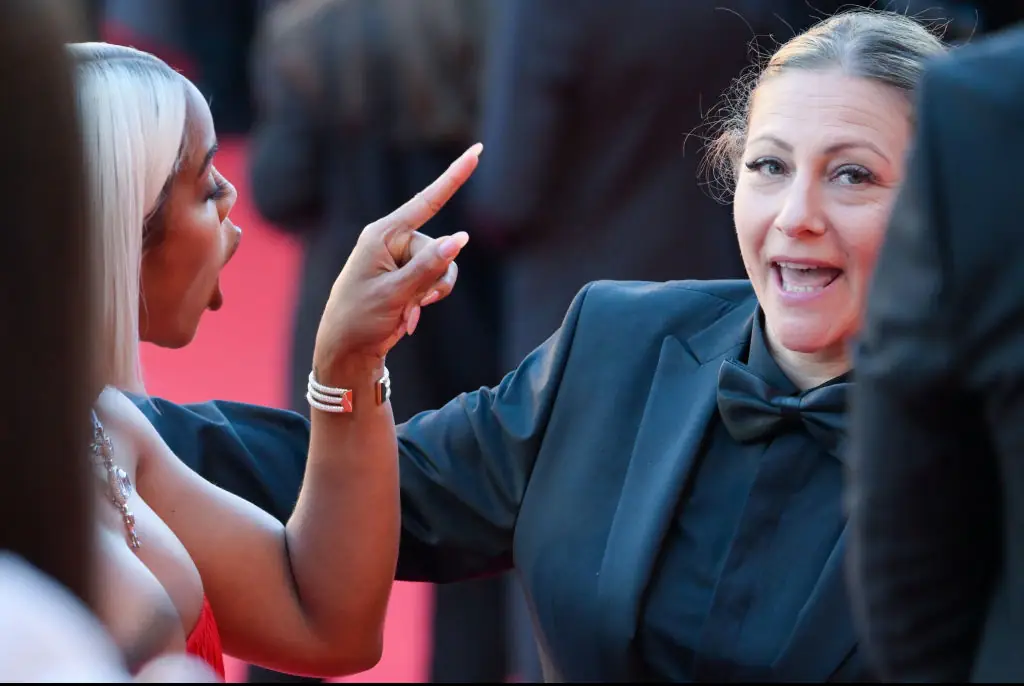 Rowland could be seen pointing her finger at the guard. Credit: Stephane Cardinale - Corbis / Getty
