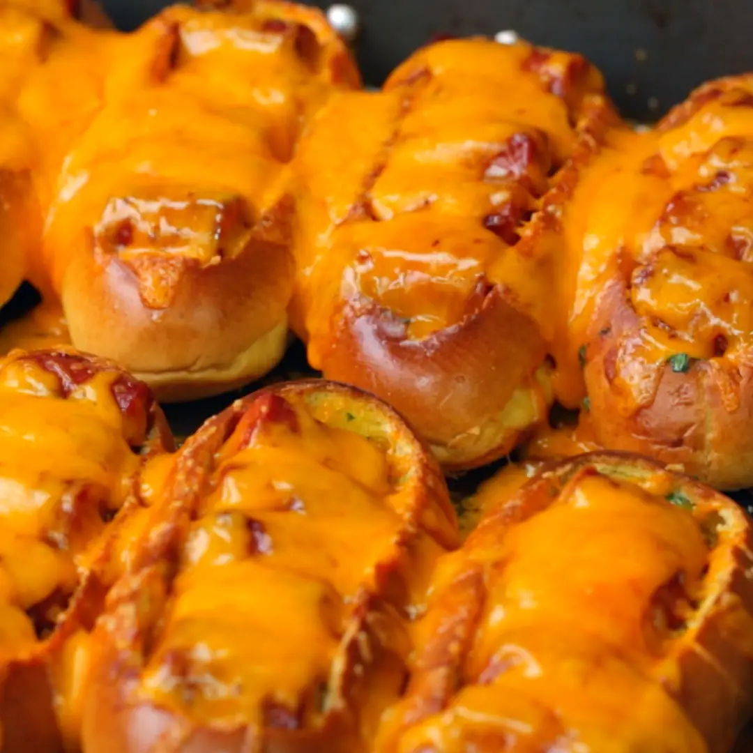 Cheesy BBQ Chilli Hot Dogs
