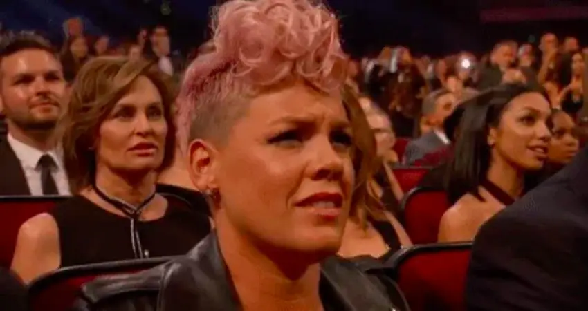 Pink denies "shading" Christina Aguilera at American Music Awards