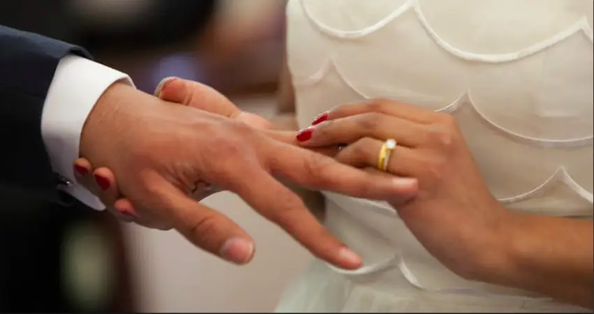 20 Men reveal the exact moment they knew that they wanted to marry their partner