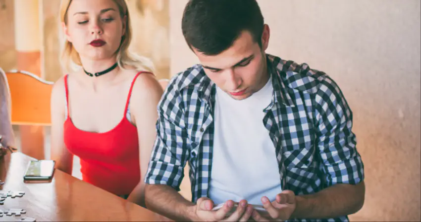 10 Signs your partner is going to cheat on you before they even do it