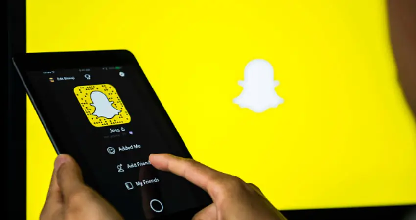 Snapchat is down and everyone's losing their minds