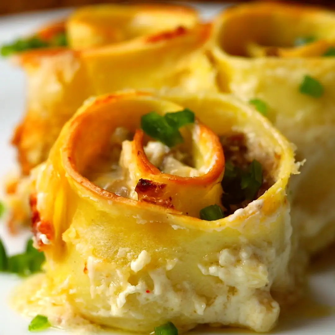 Cheesesteak Lasagna Wheels