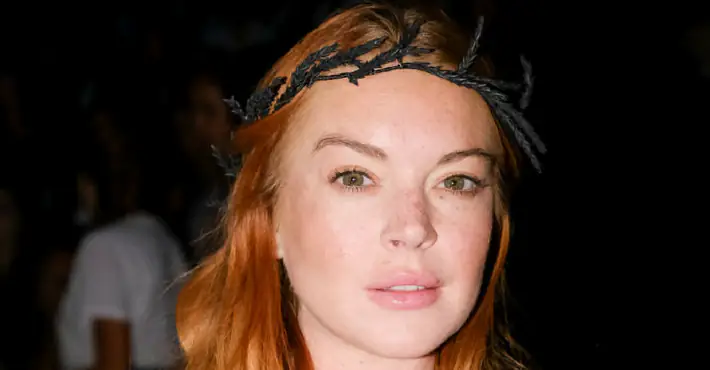 Lindsay Lohan asks to meet with Donald Trump and talk about Russia
