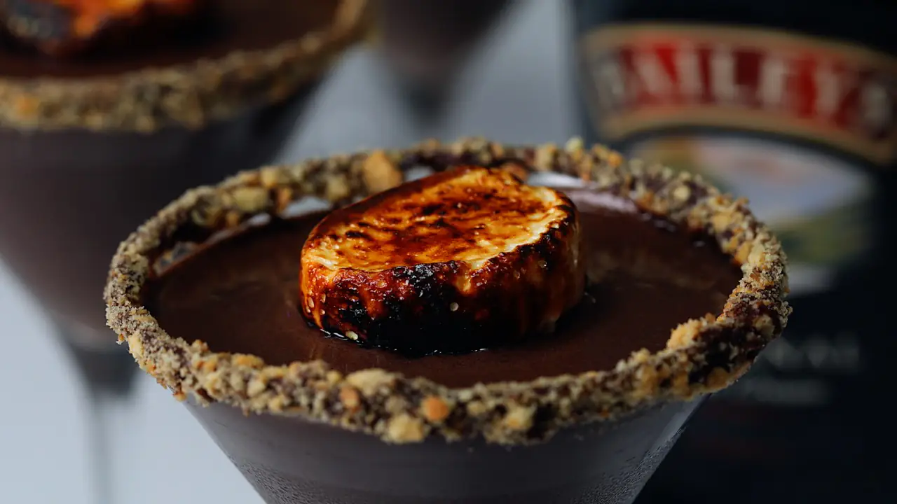 Baileys S'moretini