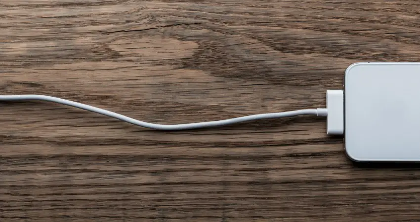 14-year-old girl dies after iPhone cable electrocuted her as she slept