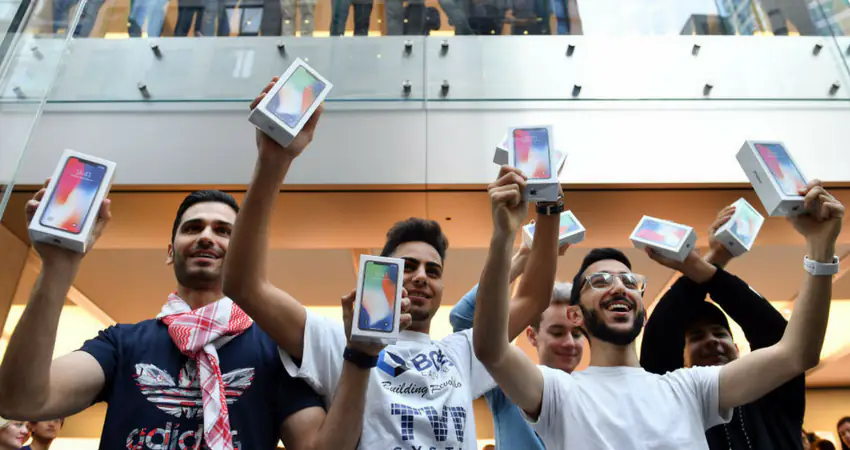 A lot of iPhone X's are being broken even though they've only just gone on sale