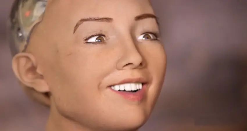 World's first robot citizen says she 'deserves' to have a family