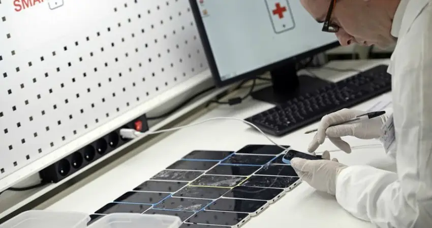 Scientists have invented a smartphone screen that can't be broken
