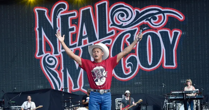 County singer's anti-anthem protest song has backfired spectacularly thanks to grammar error