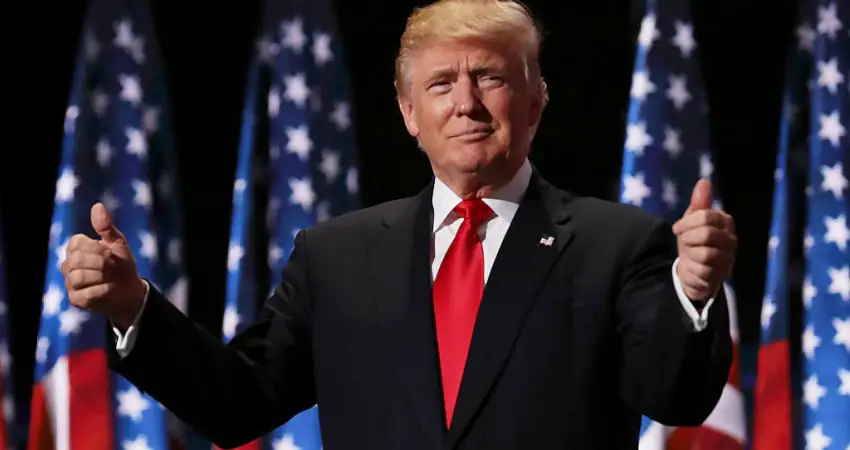 This is what Donald Trump would look like with normal hair