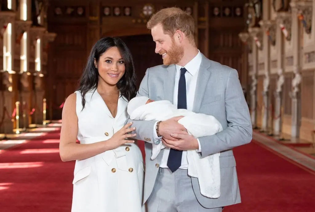 MEghan and Harry Introduce their son to the world
