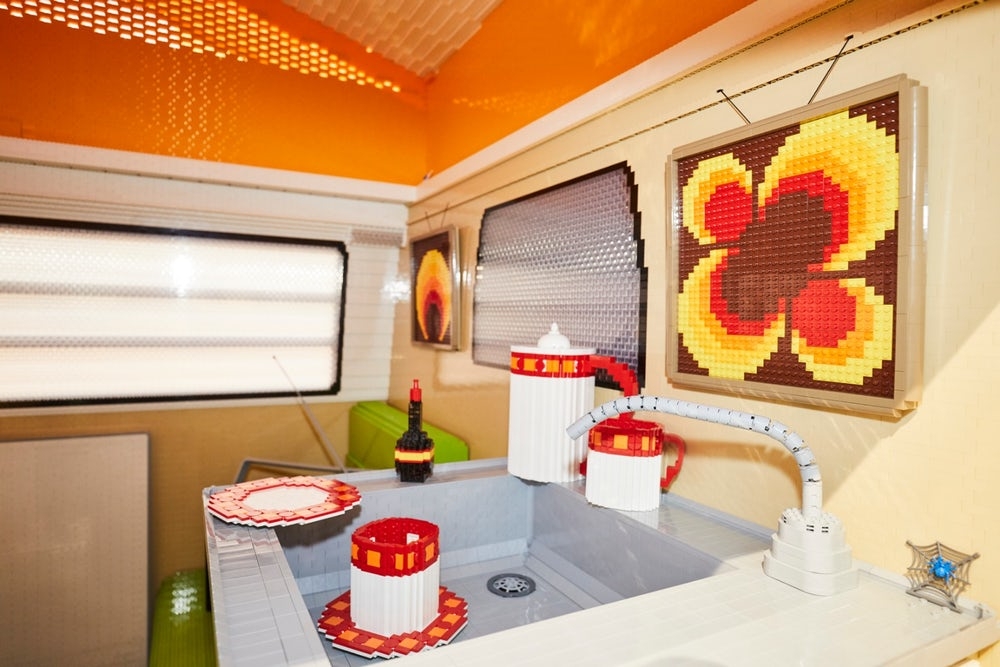 Volkswagen t2 campervan lego