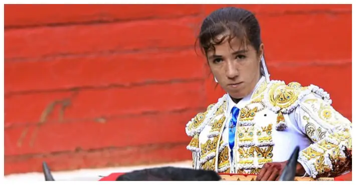 Grisly moment female bullfighter seriously regrets going face-to-face with angry bull