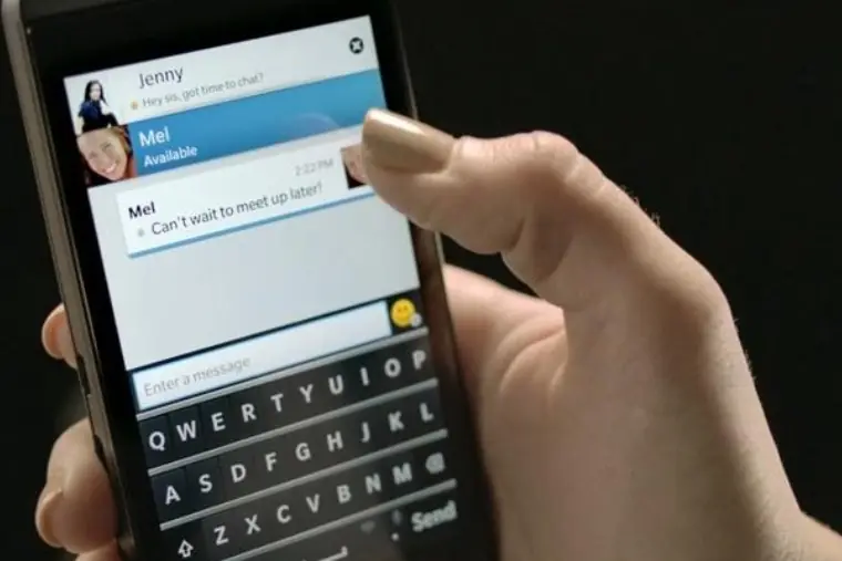 A person using Blackberry Messenger. 