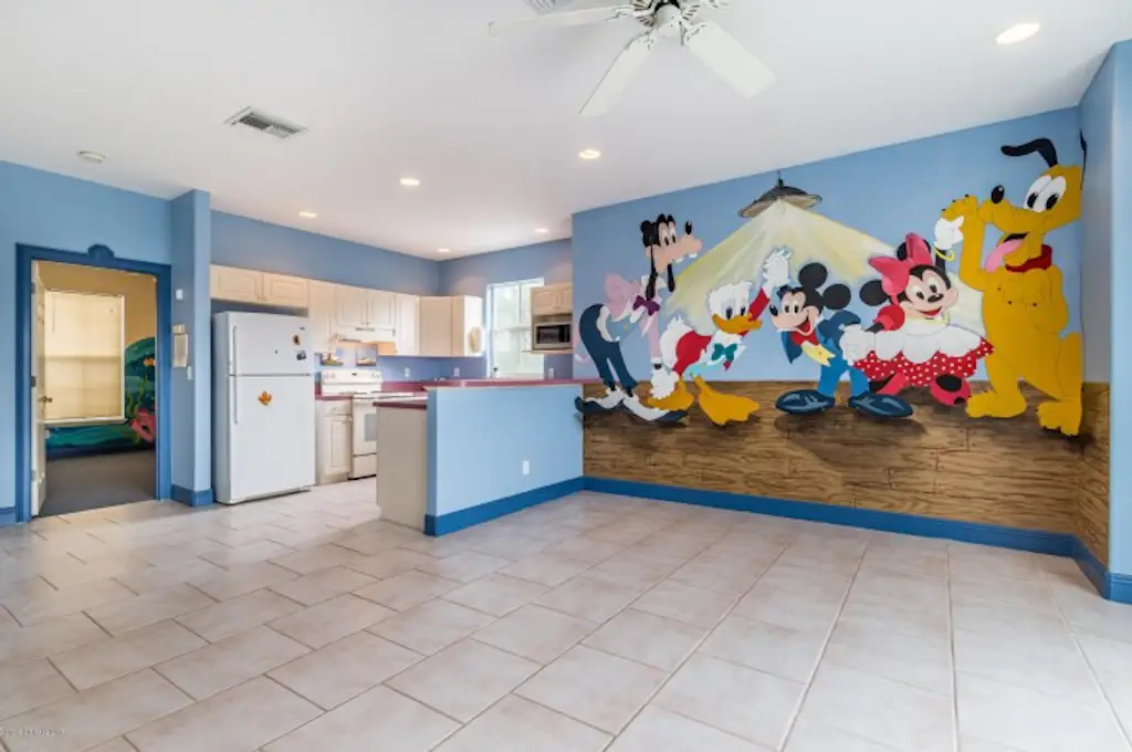 Sotheby's International Realty luxury home