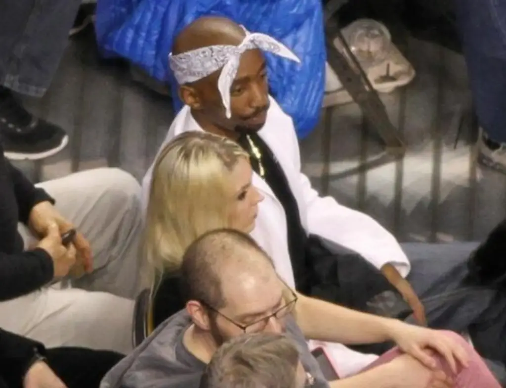 Tupac allegedly at a basketball game in 2014. 