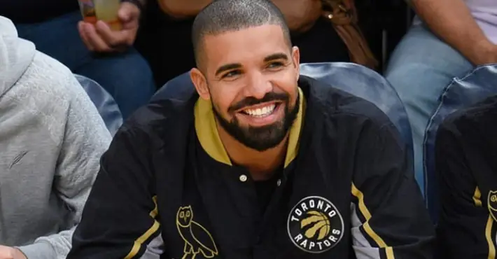 Drake dedicated his Billboards win to Arya Stark and she totally deserves it