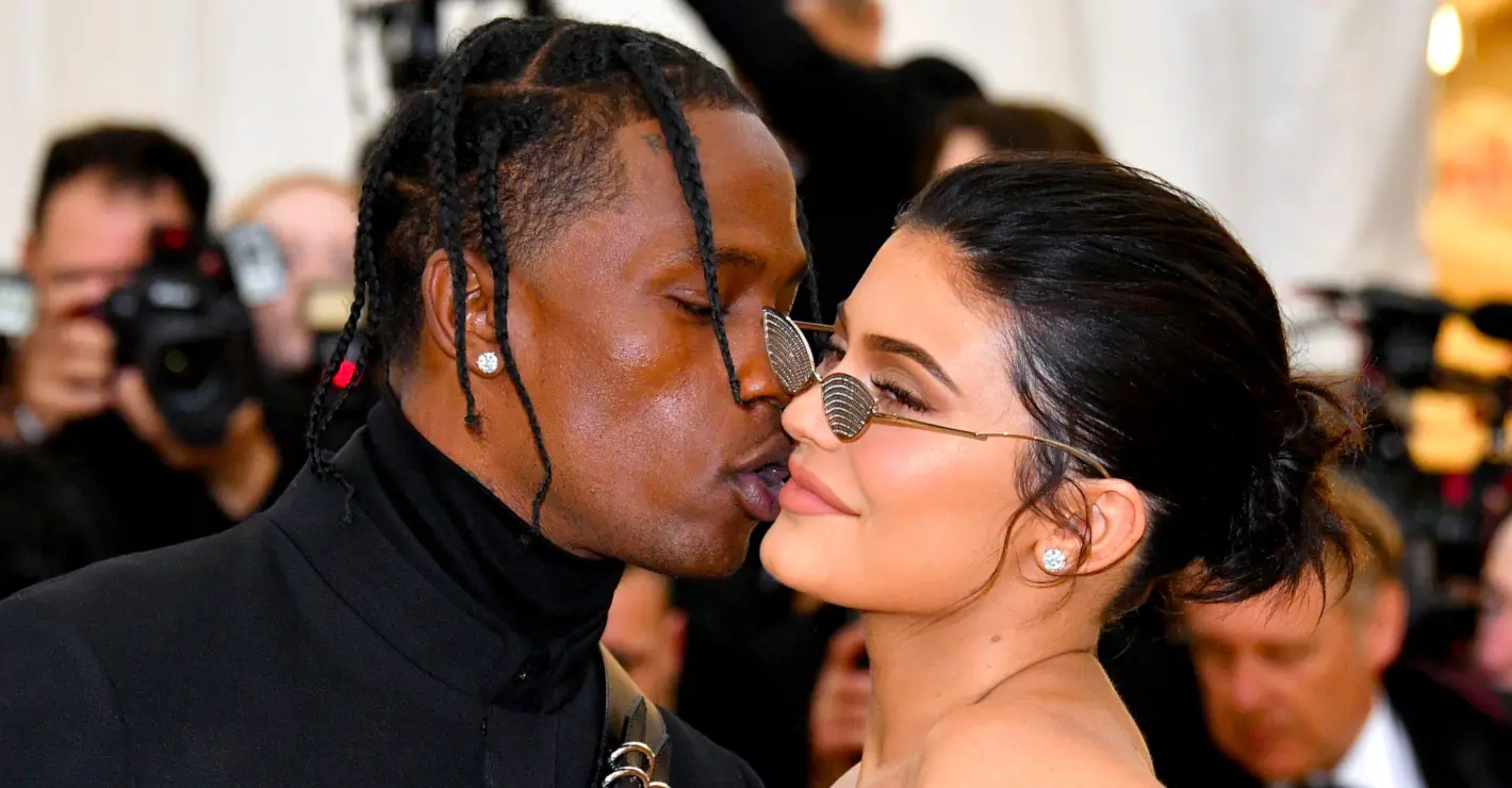 Kylie Jenner buys Travis Scott $280,000 Lamborghini for his 28th birthday