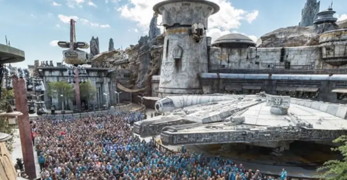 Disney provides first look at their completed $1 billion Star Wars land, Galaxy's Edge