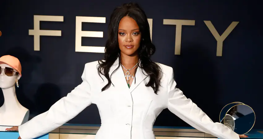 Rihanna proves that Americans have been saying her name wrong this entire time