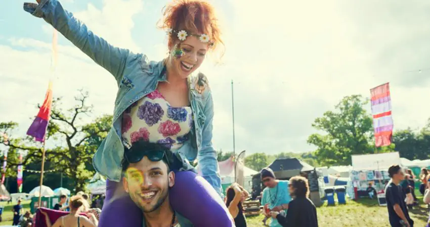 Wearing your partner's jumper will lower your stress levels, new study says