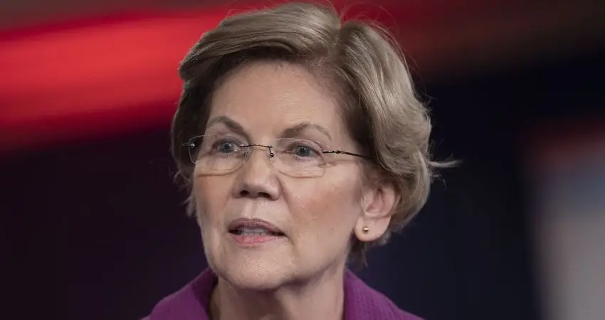 Bette Midler blasts 'repulsive human male' Trump over Elizabeth Warren comments