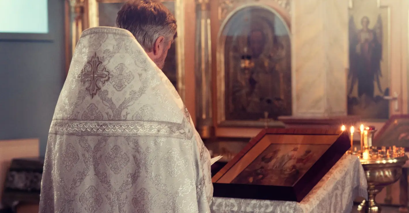 Priest accidentally turns on face filters while conducting online mass