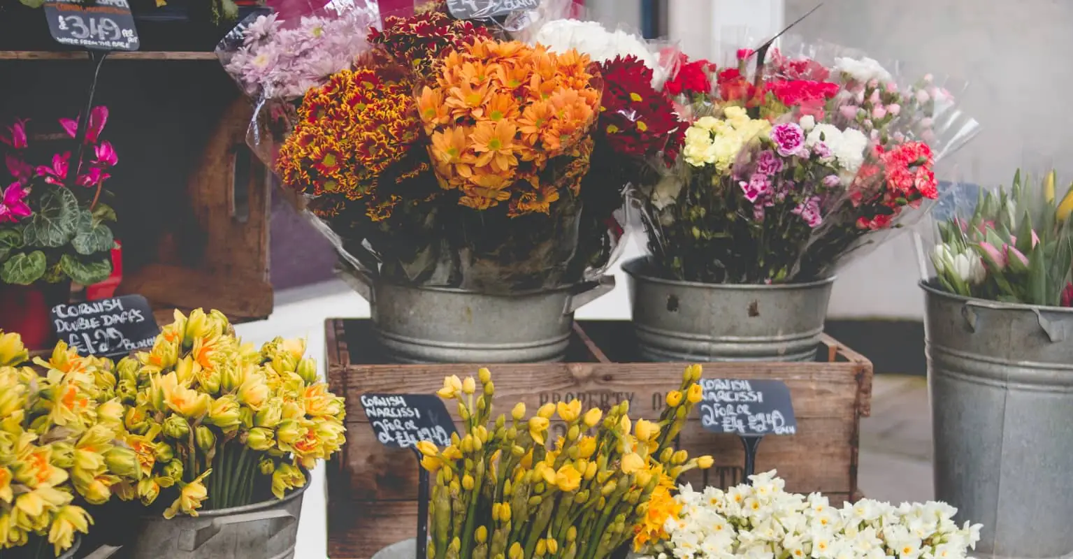 A florist called Karen is giving away free flowers to anybody named Karen