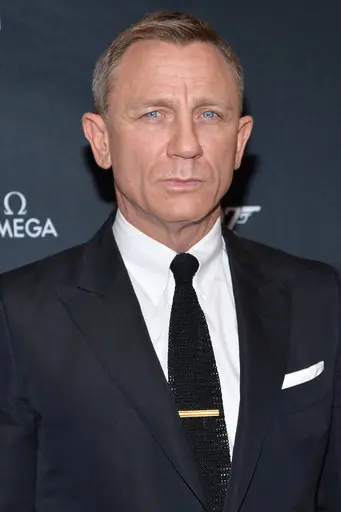 Daniel Craig attends premiere.