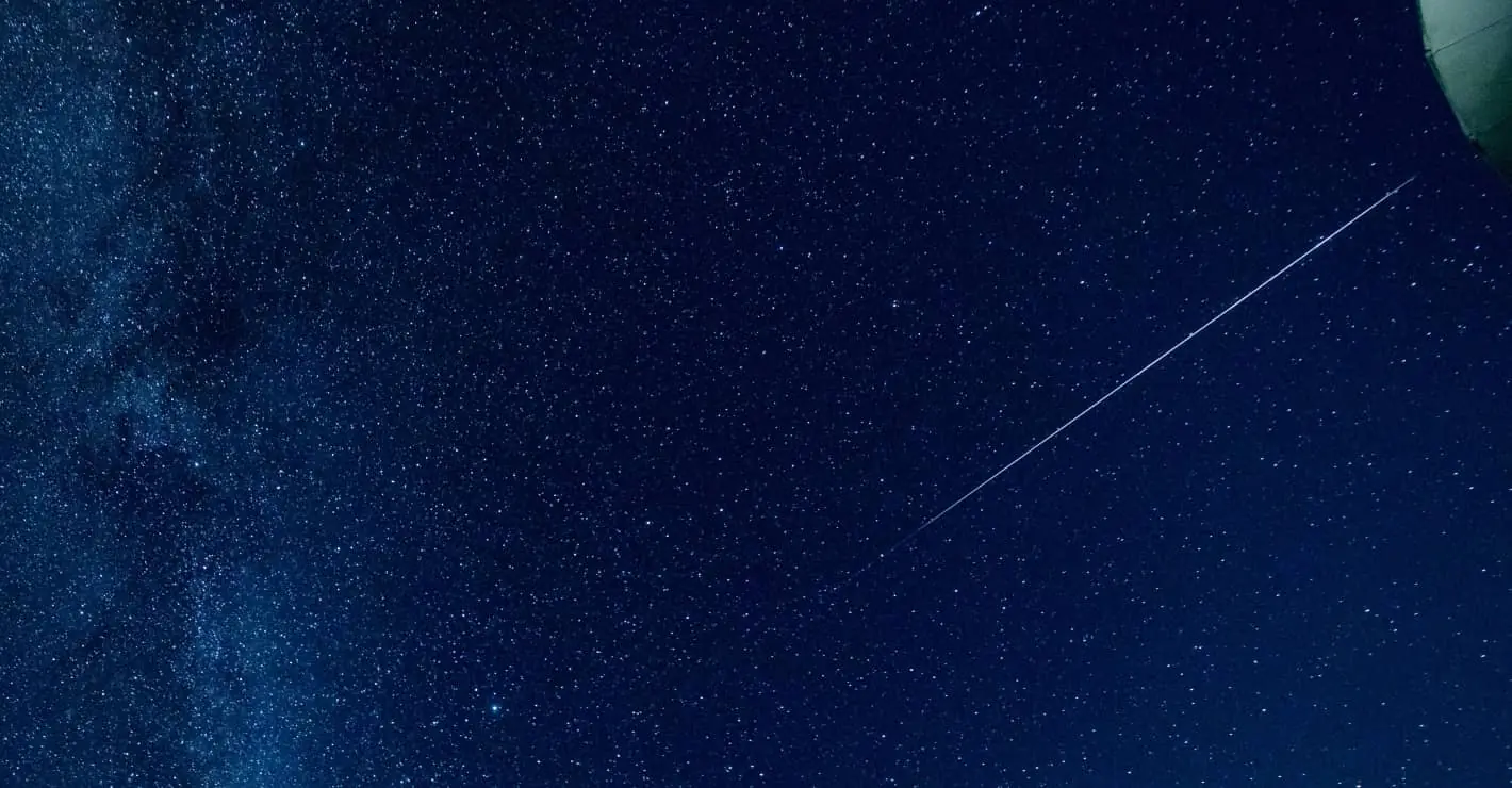 An image of a shooting star.