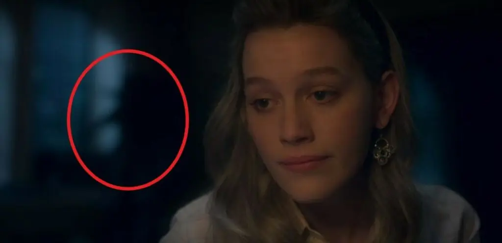 Haunting of Bly Manor hidden ghost.