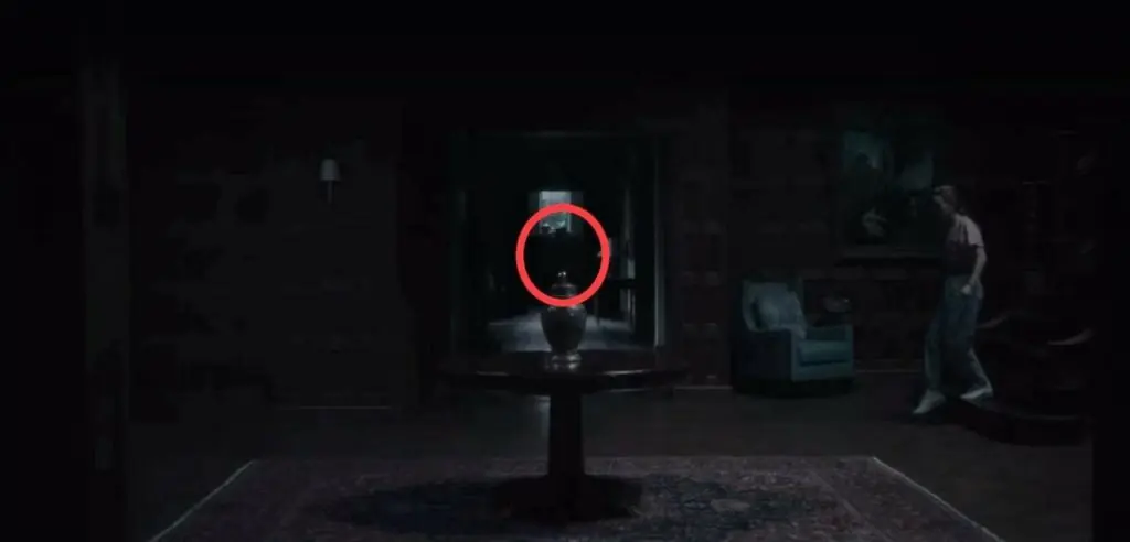 Haunting of Bly Manor hidden ghost.