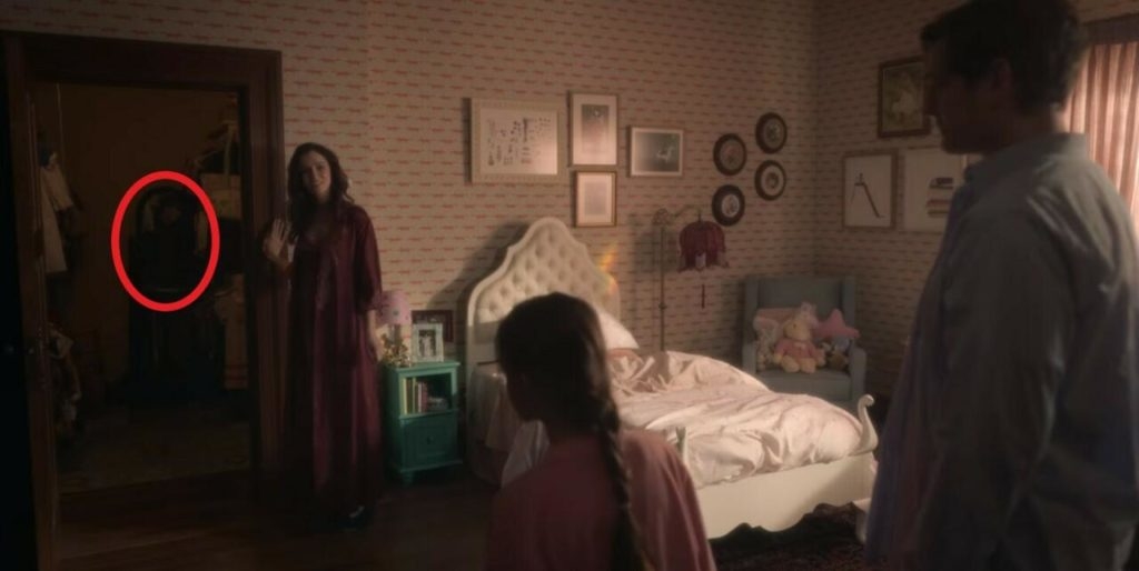 Haunting of Bly Manor hidden ghost.
