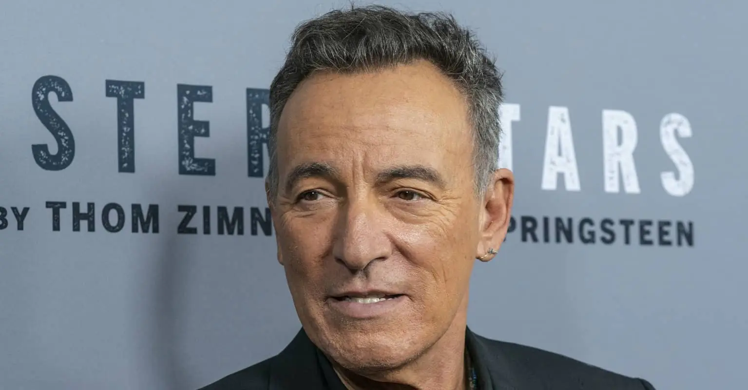Bruce Springsteen jokes he’ll move to Australia if Donald Trump wins election