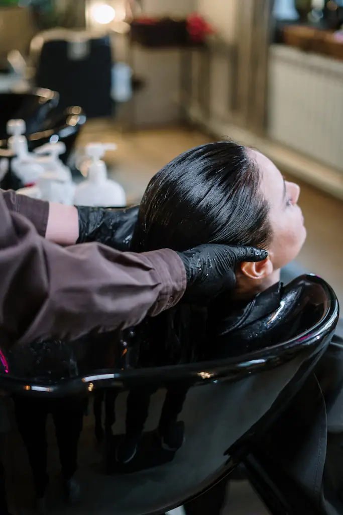 how to hide greasy hair