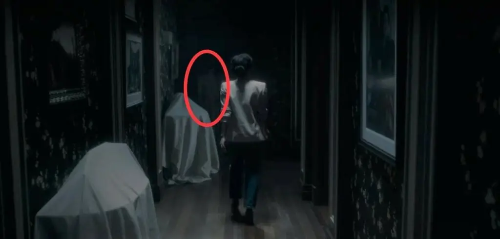 Haunting of Bly Manor hidden ghost.