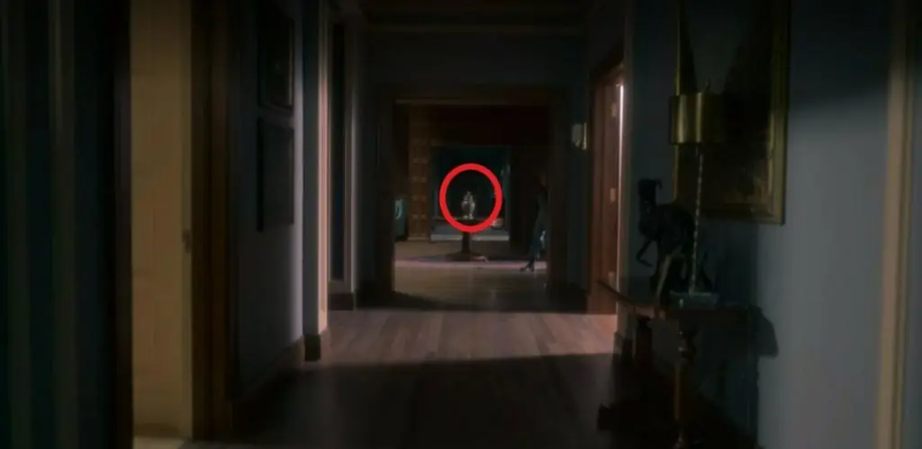 Haunting of Bly Manor hidden ghost.