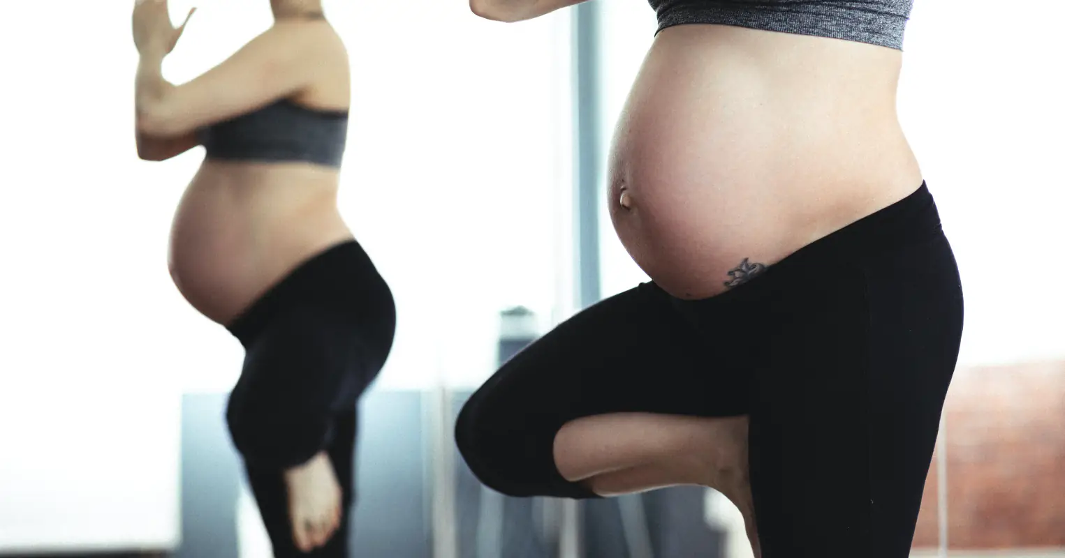 Woman stuns internet by running a 5:25 mile while 9 months pregnant
