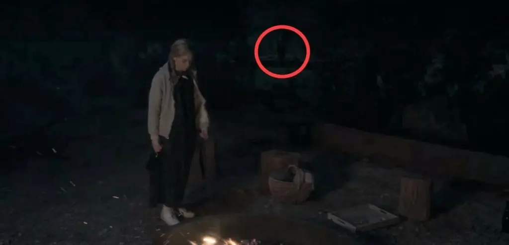 Haunting of Bly Manor hidden ghost.