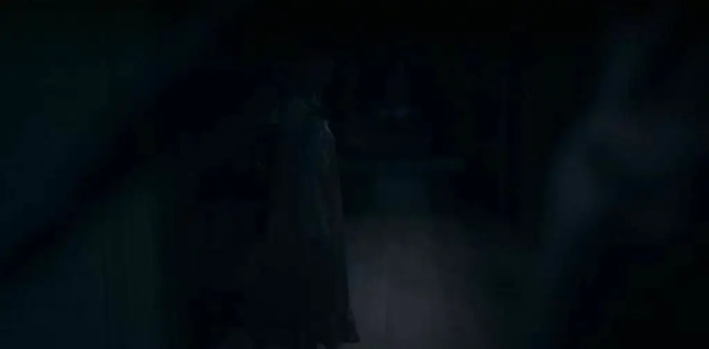 Haunting of Bly Manor hidden ghost.
