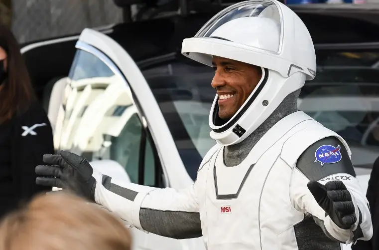 Victor Glover smiling.