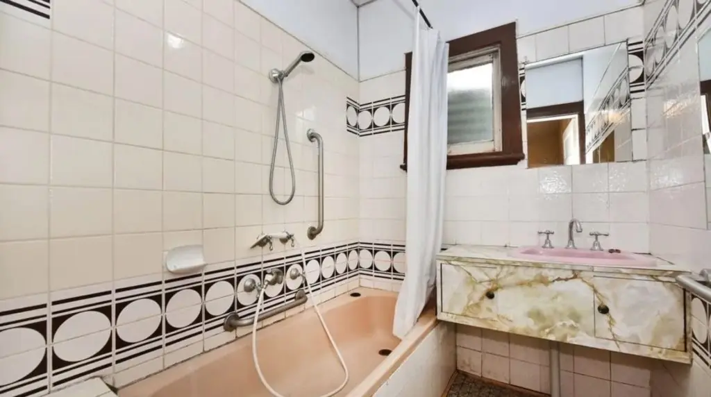 Creepy property listing has been leaving potential homebuyers shocked.